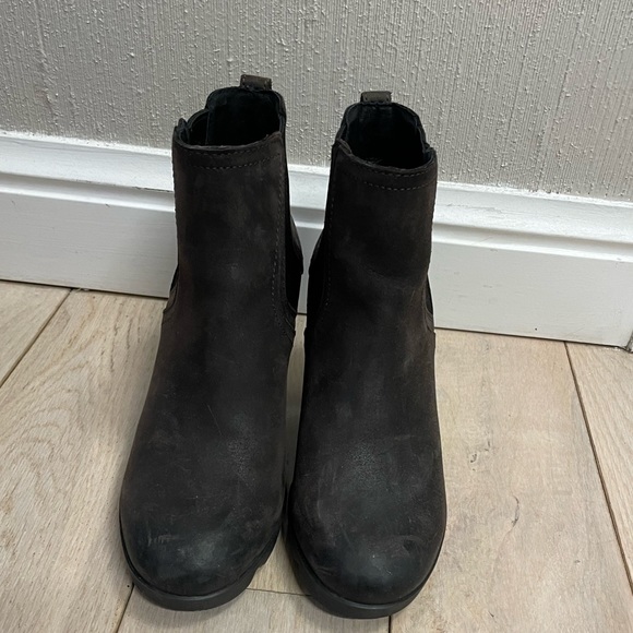 Sorel Joan Uptown Chelsea Bootie Boots in ‘Blackened Brown’ Size 6 - Picture 3 of 7